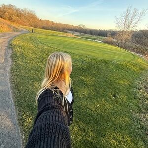 Meet your Posher, Sydney